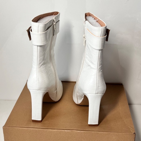 Journee Elanie Tru Comfort Foam High Heel Boots - Picture 4 of 5